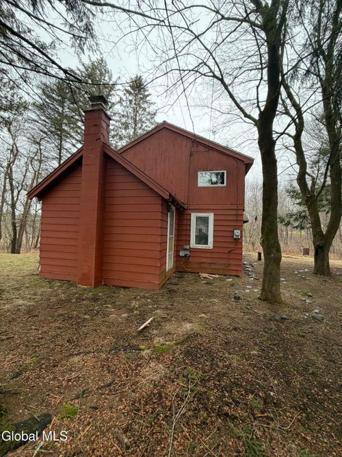 2704 Ny Highway 2, Cropseyville, NY, 12052-2808 | Card Image