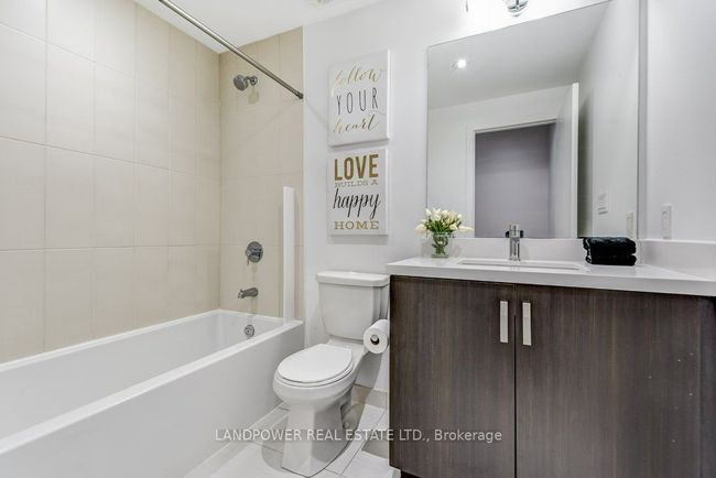 991 Dundas St E, House attached with 3 bedrooms, 3 bathrooms and 1 parking in Toronto ON | Image 29