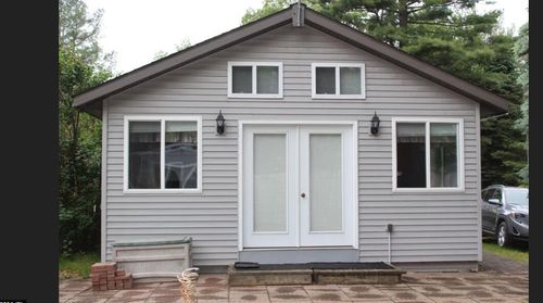 8710 Orleans Ave, Fenwick, MI, 48834-9436 | Card Image