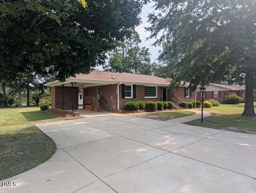 1108 Friendly Rd, Dunn, NC, 28334-2904 | Card Image