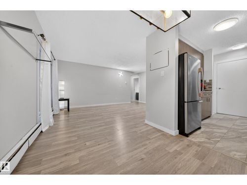 202-10615 156 St Nw, Edmonton, AB, T5P2S2 | Card Image