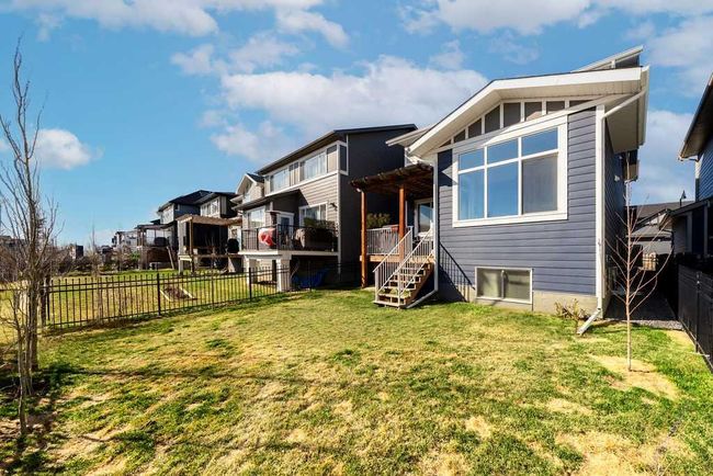 7 Sundown Cres, House other with 4 bedrooms, 4 bathrooms and 4 parking in Cochrane AB | Image 44