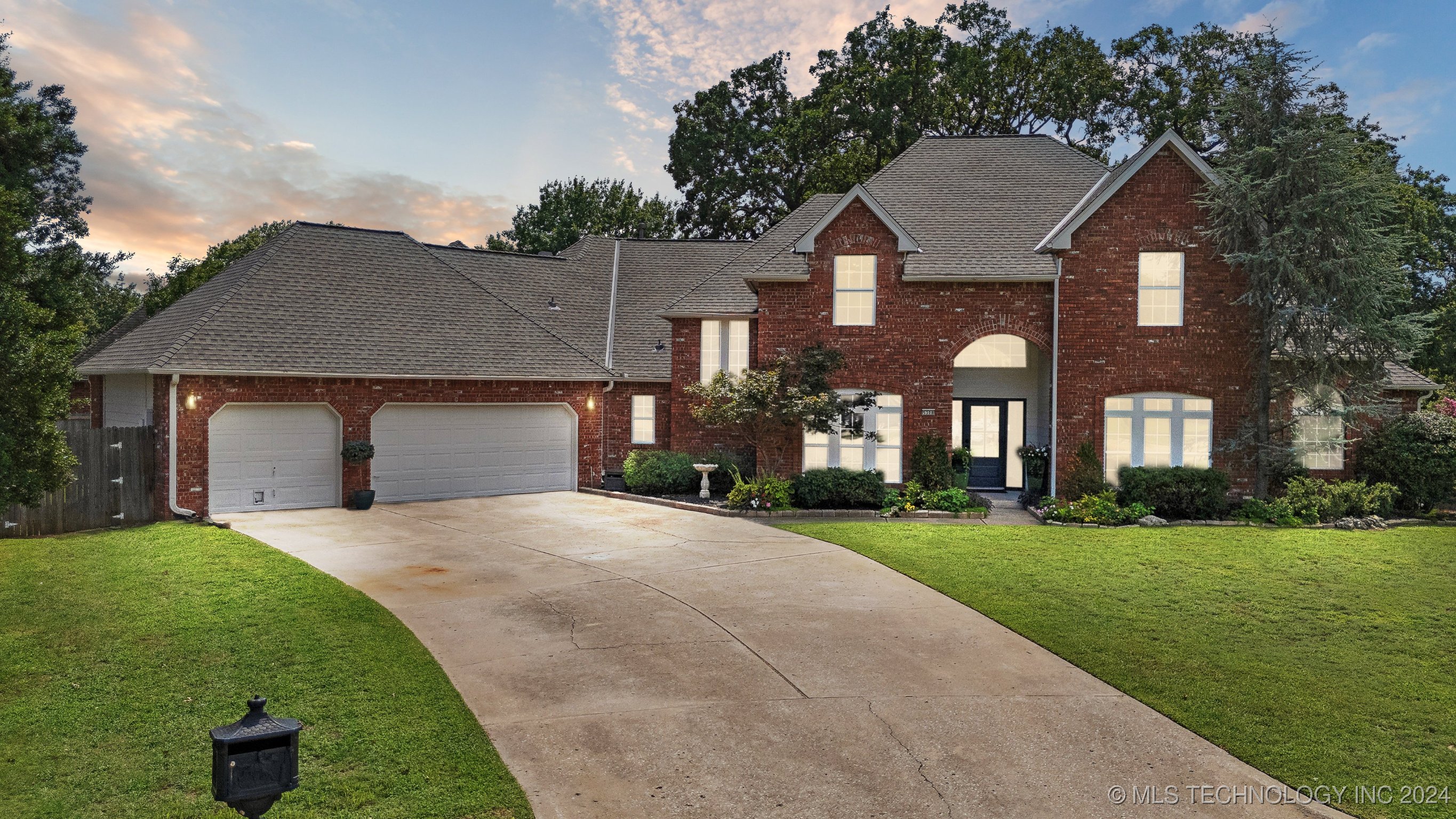 102nd St, Tulsa, OK 74137