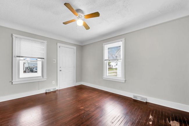 85 W Garfield Ave, House other with 3 bedrooms, 1 bathrooms and null parking in Hazel Park MI | Image 5