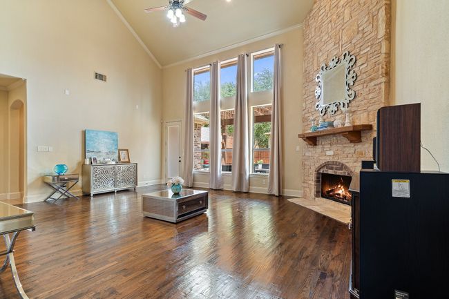 9135 Parson Dr, House other with 5 bedrooms, 4 bathrooms and null parking in Lantana TX | Image 8