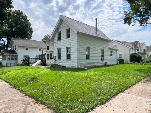 424 W 9th Street, Cedar Falls, IA, 50613 | Card Image