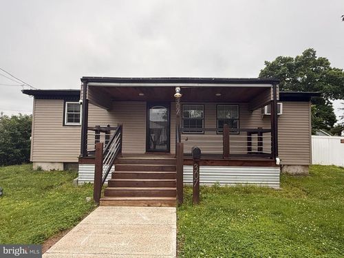 307 Western Ave, BRISTOL, PA, 19007-3029 | Card Image