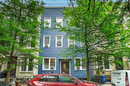 34 Sutton St, Brooklyn, NY, 11222-4433 | Card Image