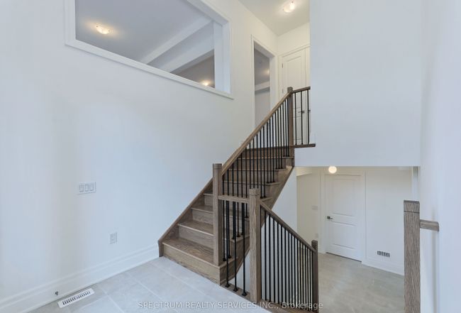 15 Swamp Sparrow Crt, House other with 4 bedrooms, 5 bathrooms and 2 parking in Caledon ON | Image 4