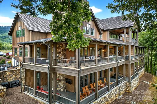 c202-275 Clubhouse Ln, Mill Spring, NC, 28756-7648 | Card Image