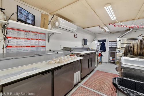 5009 Lapeer Rd, Columbiaville, MI, 48421-9744 | Card Image