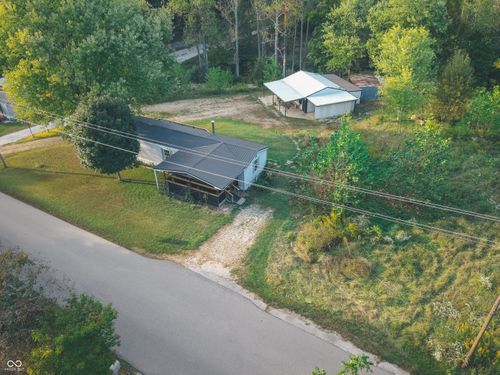 9040 S Chapel Hill Rd, Heltonville, IN, 47436-9609 | Card Image