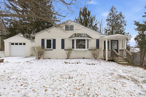 204 Eureka Dr, Manlius, NY, 13104-1219 | Card Image