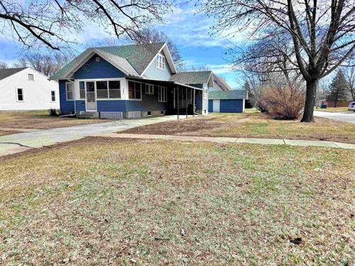 1221 12th St, Onawa, IA, 51040-1711 | Card Image