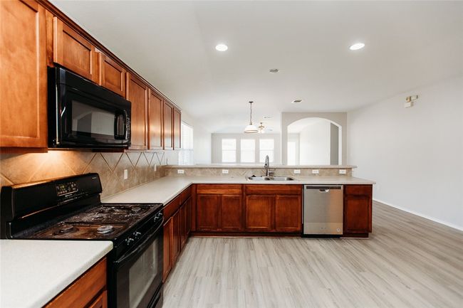 11421 Gossamer Dr, House other with 4 bedrooms, 2 bathrooms and 2 parking in Austin TX | Image 5