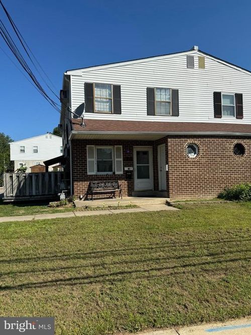 637 Spruce St, COLLINGDALE, PA, 19023-3535 | Card Image