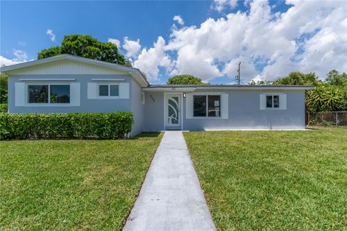 20440 Nw 20th Ct, Miami Gardens, FL, 33056-1611 | Card Image