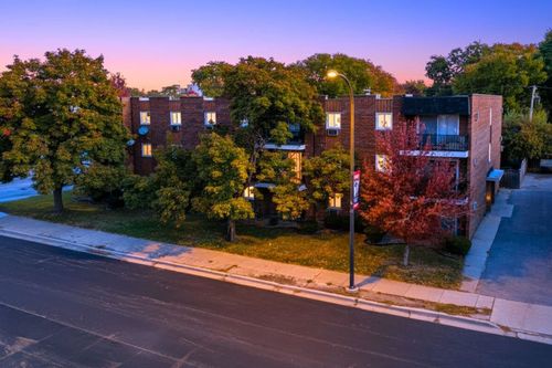 3e-9721 Cicero Ave, Oak Lawn, IL, 60453-3159 | Card Image