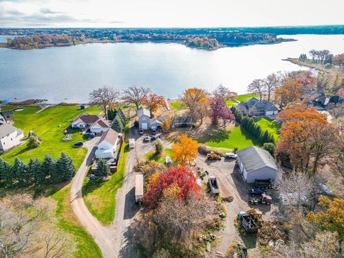 9225 Lake Blvd, Chisago City, MN, 55013-9602 | Card Image