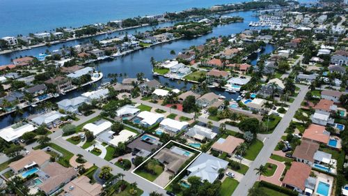 2832 Ne 34th St, Lighthouse Point, FL, 33064-8556 | Card Image