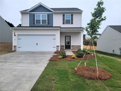 124 Tail Star Ct, King, NC, 27021-8850 | Card Image