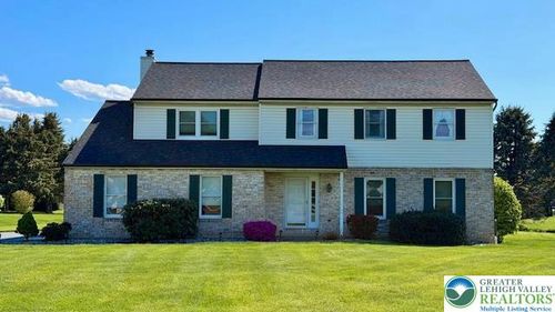 7033 Versailles Sq, BETHLEHEM, PA, 18017-9342 | Card Image