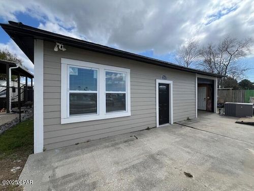 2922 Transmitter Rd, Panama City, FL, 32404-2076 | Card Image
