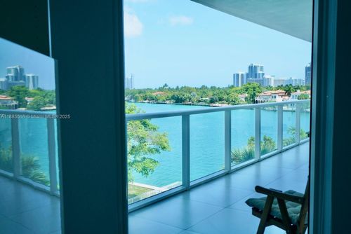 apt-502-9821 E Bay Harbor Dr, Bay Harbor Islands, FL, 33154-1868 | Card Image