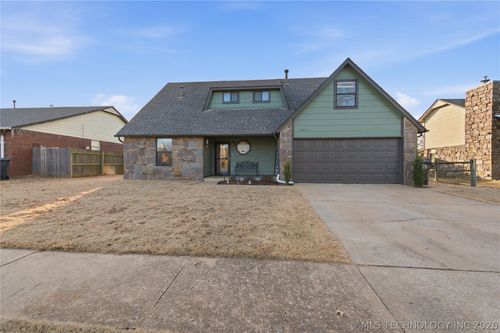 13674 Maple St, Glenpool, OK, 74033-3228 | Card Image