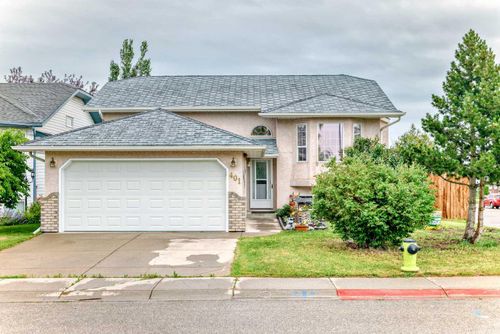 401 Strathford Bay, Strathmore, AB, T1P1N8 | Card Image