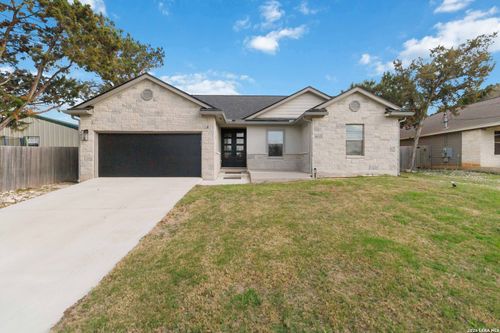 570 Forest Crst, Canyon Lake, TX, 78133-4416 | Card Image