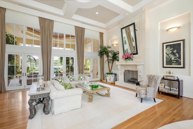 19223 Riverside Dr, House other with 5 bedrooms, 6 bathrooms and null parking in Tequesta FL | Image 7