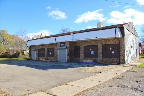 2549 Corunna Rd, Flint, MI, 48503-3360 | Card Image