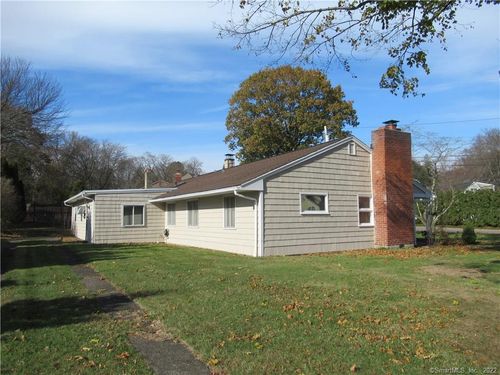 2-15 Harvester Rd, Fairfield, CT, 06825-1124 | Card Image