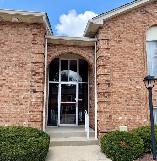 5170 Old Oak Trl, Cincinnati, OH, 45238 | Card Image