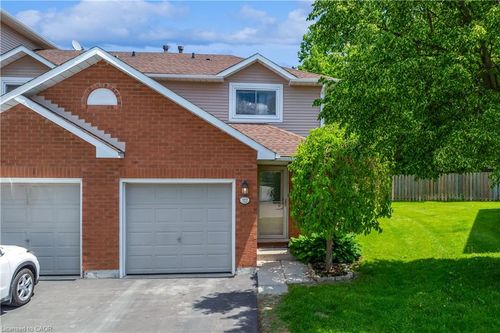32-386 Highland Rd W, Stoney Creek, ON, L8J3P9 | Card Image