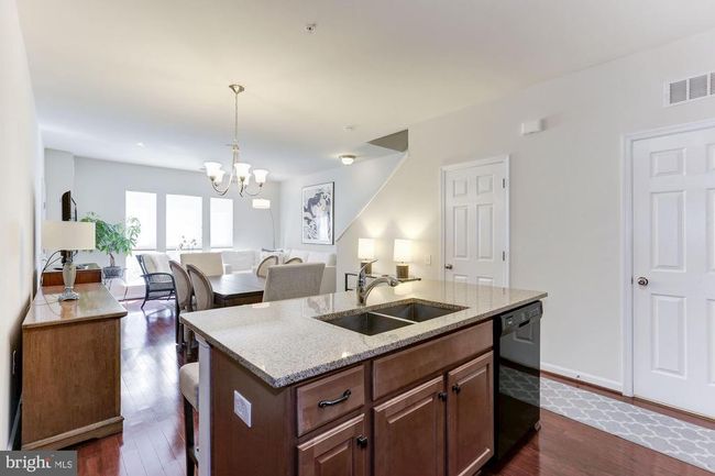 20586 Geddes Ter, Townhouse with 3 bedrooms, 3 bathrooms and null parking in ASHBURN VA | Image 18