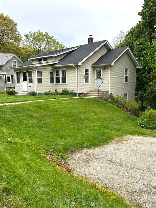 10 Park St, Auburn, MA, 01501-1629 | Card Image