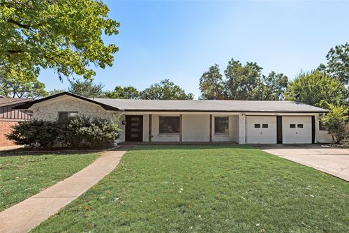 6716 Karen Dr, North Richland Hills, TX, 76180-7930 | Card Image
