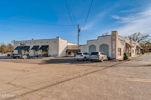 608 Highway 51, Ridgeland, MS, 39157-2608 | Card Image