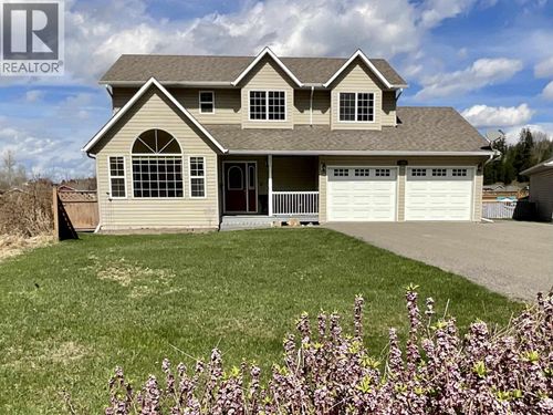 160 Lowe Street, Quesnel, BC, V2J5T4 | Card Image