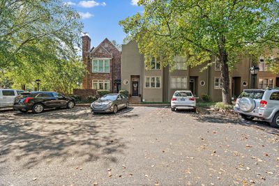 2844 Woodlawn Dr, Townhouse with 2 bedrooms, 2 bathrooms and 2 parking in Nashville TN | Image 1