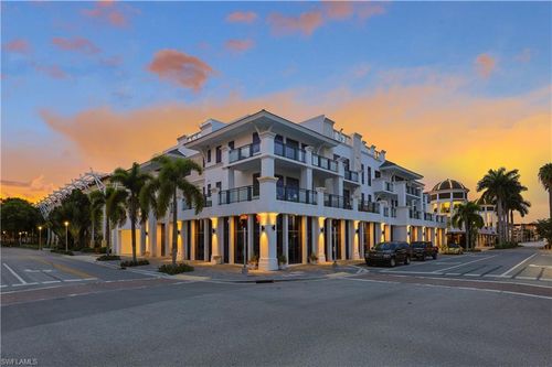 304-875 6th Ave S, Naples, FL, 34102-5704 | Card Image