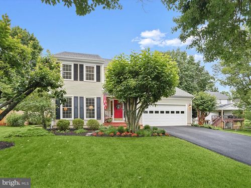 10267 Cedar Ridge Dr, MANASSAS, VA, 20110-6630 | Card Image
