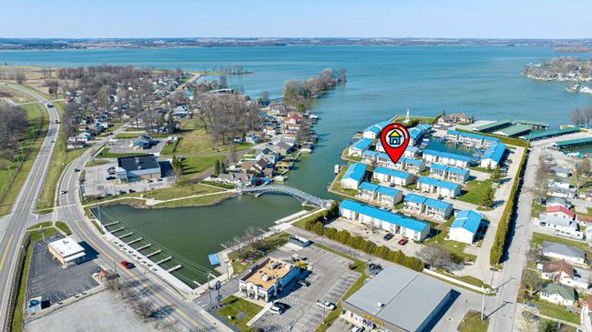 UNIT-102L - 129 Chase Ave, Condo with 2 bedrooms, 2 bathrooms and null parking in Russells Point OH | Image 31