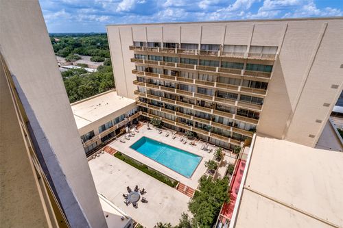 1004-6211 W Northwest Hwy, Dallas, TX, 75225-3424 | Card Image