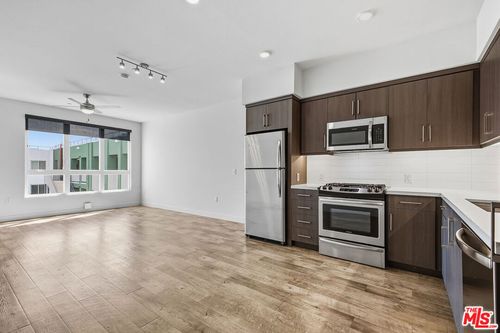 729-10601 Washington Boulevard, Culver City, CA, 90232 | Card Image