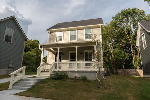 864 S Waxflower Ave, Fayetteville, AR, 72701-5626 | Card Image