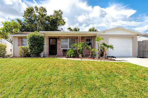 8434 77th Ave, SEMINOLE, FL, 33777-4415 | Card Image