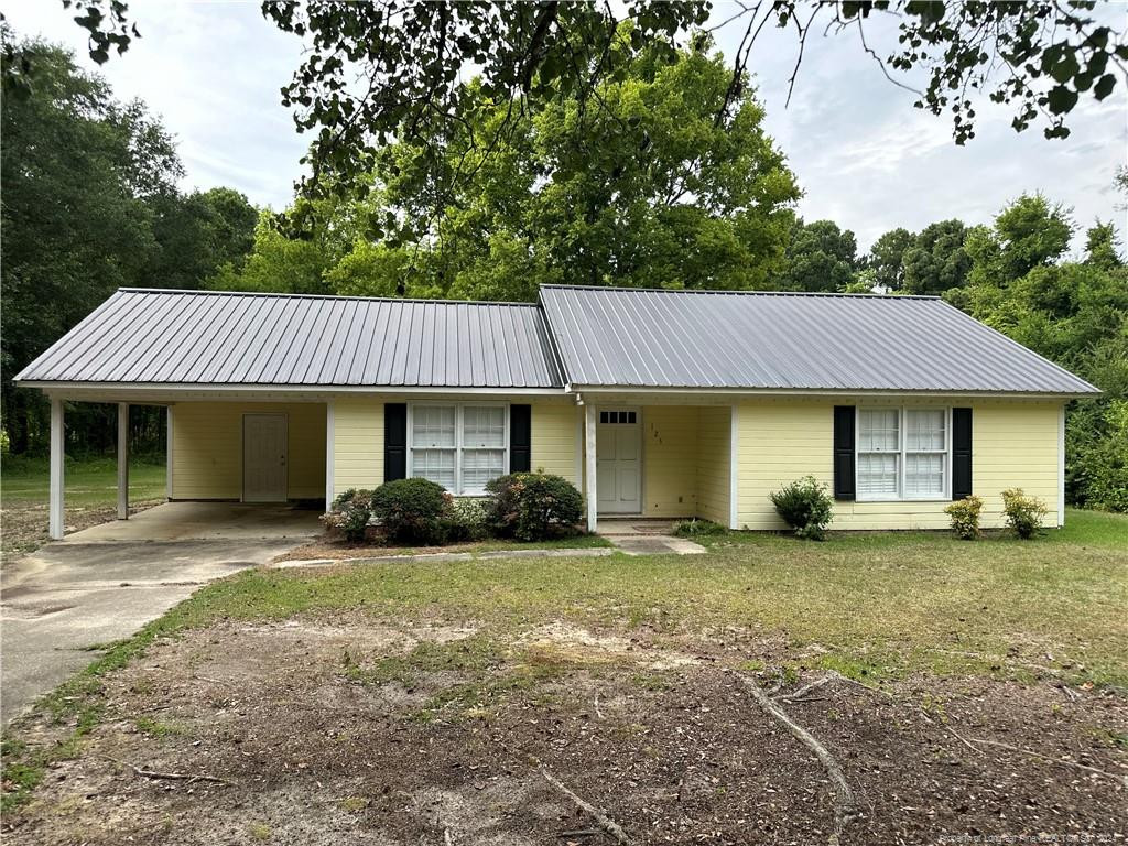 Spell Dr, Hope Mills, NC 28348